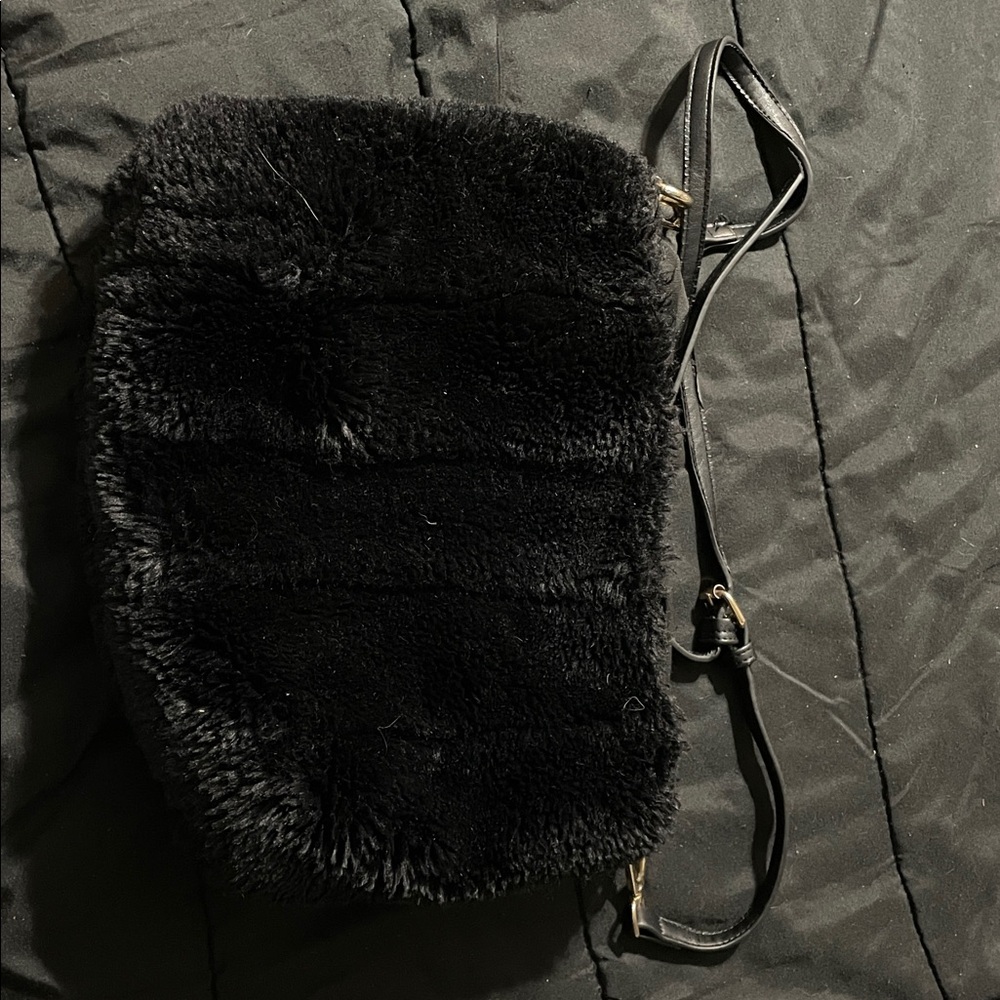 Street Level Black Textured Crossbody Bag